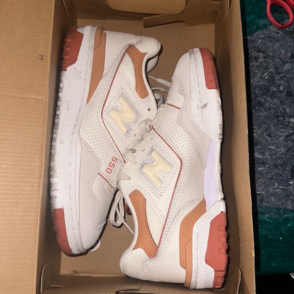New Balance 550